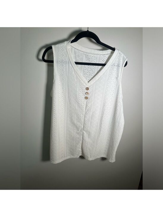 Tops - White V Neck Sleeveless Tank Top 2XL